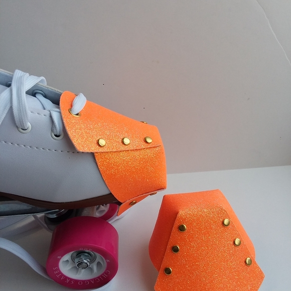 ROLLER SKATES TOE GUARDS   Glow in the dark ROLLER SKATE TOE CAPS - Picture 8 of 15